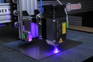 Lasern von Metall: Vorteile, Grenzen und Kosten im Überblick